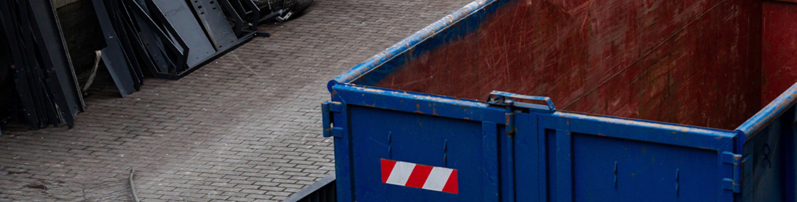 Noleggio container scarrabili in Sicilia: la soluzione flessibile e veloce per la gestione dei rifiuti