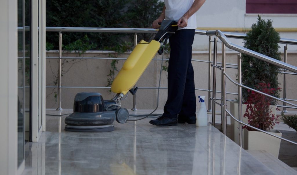 pulizia pavimenti con lucidatrice pulizie post cantiere